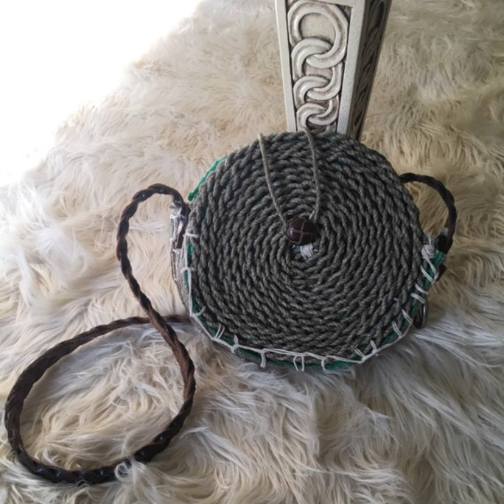 Round Rattan Shoulder Bag